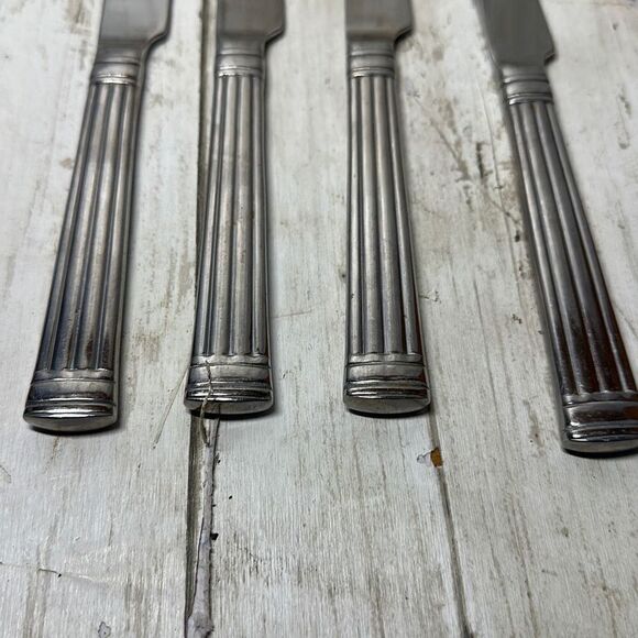 4 Reed & Barton CRESCENDO II Dinner Knives 9 3/4” - Picture 2 of 8